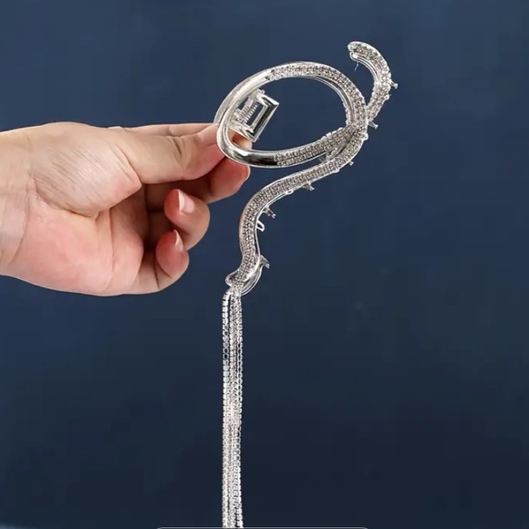 Rhinestone Tassel Geometric Hair Claw Hair Accessory - Picture 2 of 7